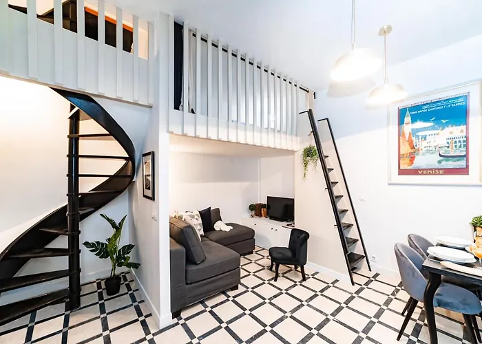 Luxurious Triplex - Marais & Montorgueil Appartement Parijs